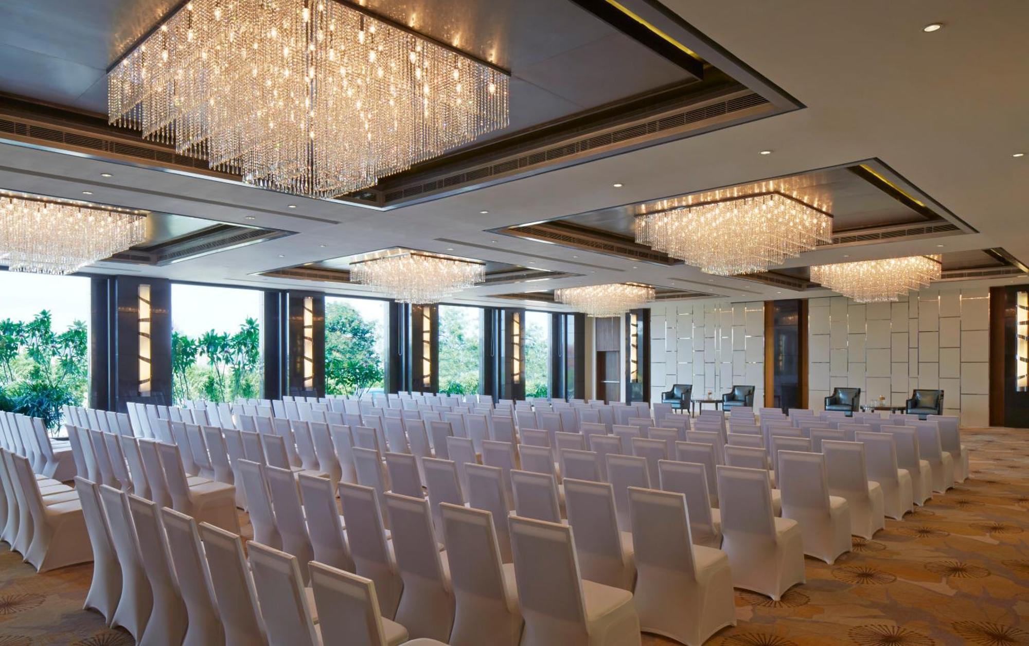 Courtyard By Marriott Bilaspur Exterior photo
